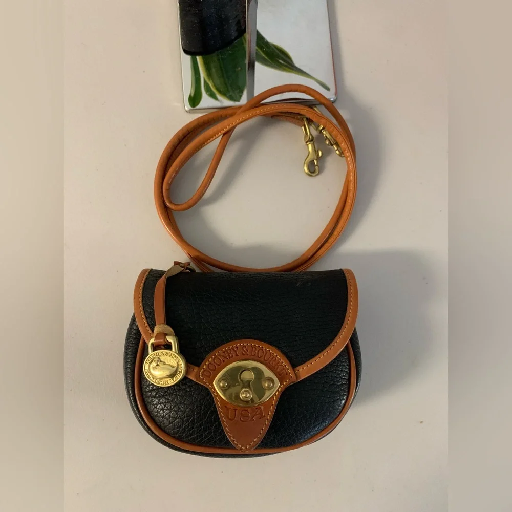 Dooney & Bourke VTG Cavalry Leather Mini Belt Bag /Crossbody Bag Black Brown AWL - Picture 9 of 10